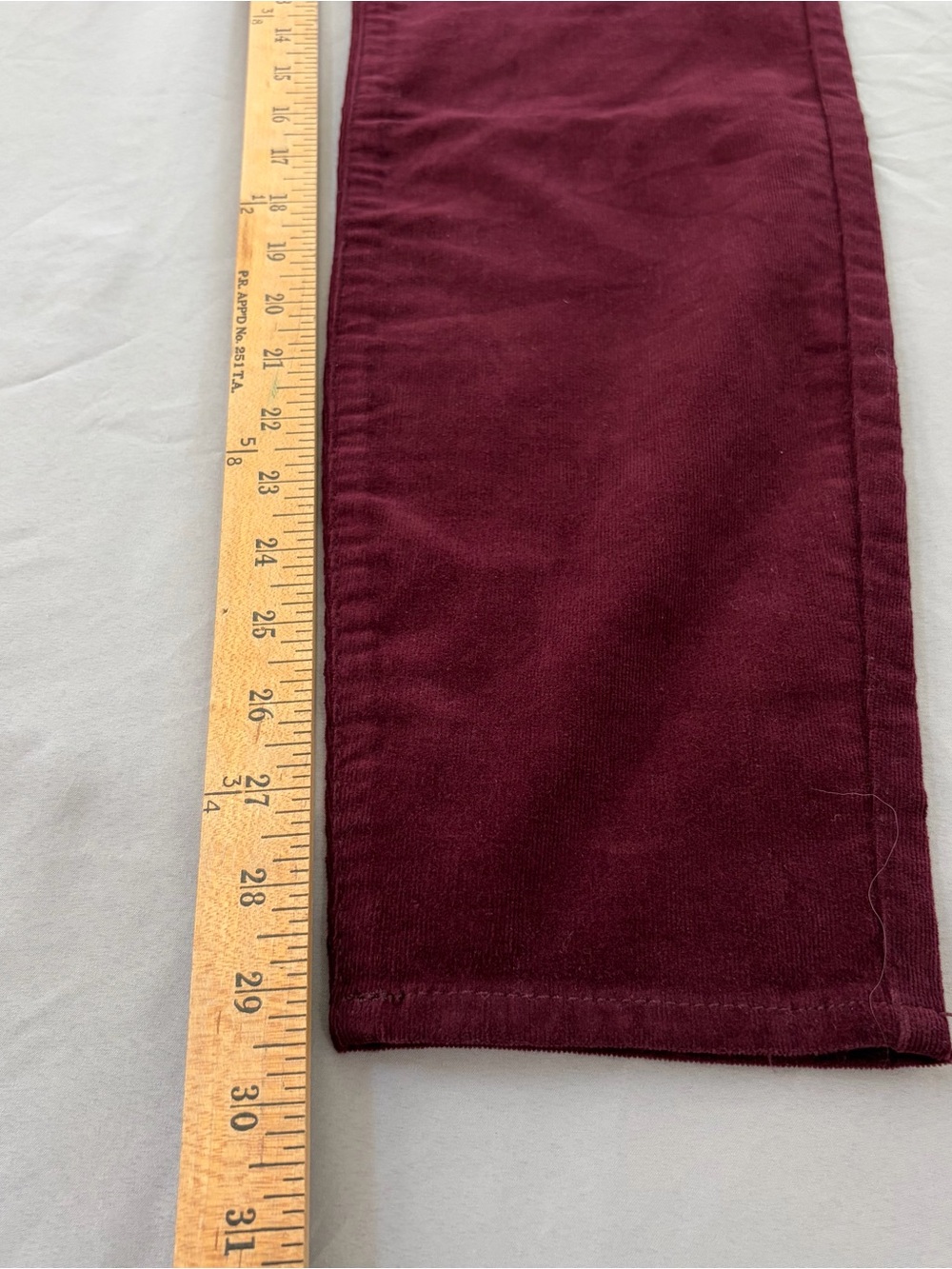 Kut from the Kloth Diana High-Rise Skinny Pants - Burgundy Corduroy - Picture 7 of 7